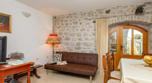 Apartment Old Stone House, Rezerwuj Apartament Hotele w Split-Dalmatia County z parkingiem, Parking