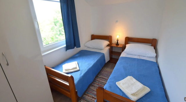 Apartments Cindric, Prenota Appartamento Hotel a Isole Quarnerine con parcheggio, Parcheggio
