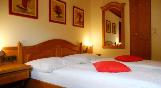 Pension Zeitlos, Rezerwuj Hotel Hotele w Salzburg z parkingiem, Parking