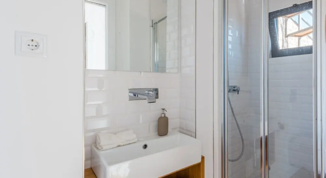 Коттедж с 3 комнатами с балконом и рядом с пляжем Casa Amendoeira - Fabulous Restored Townhouse in Lagos Old Town With Panoramic Roof Terrace