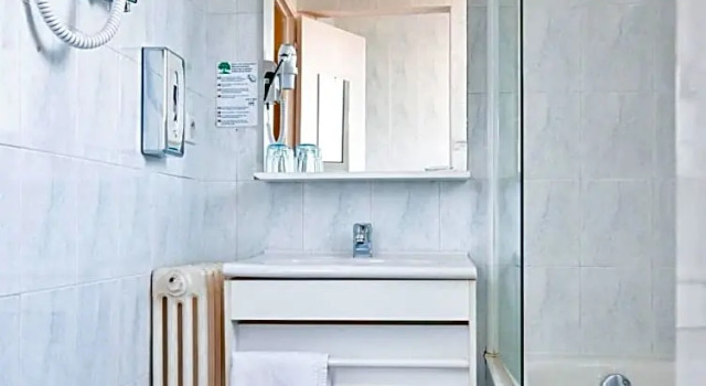 Номер Deluxe The Originals Boutique, Hôtel du Pont Roupt, Mende