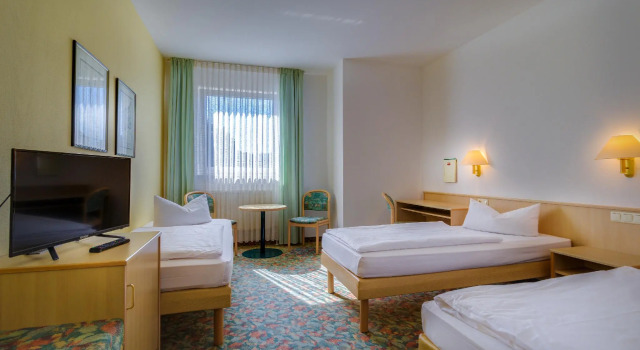 Hotel Astor, Prenota Hotel Hotel a Garz con parcheggio, Parcheggio