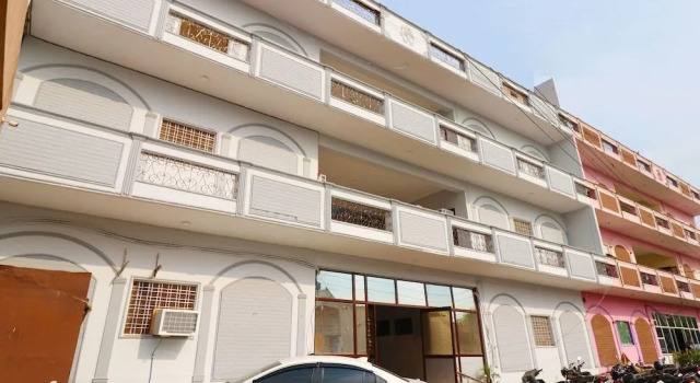 Oyo 39797 Hotel Om, Забронировать Отель Отели Гургаон с завтраком, рядом с Motorola Solutions India, Завтраки