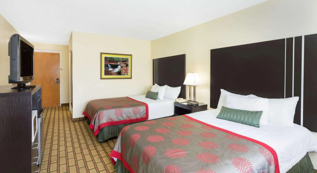 Ramada by Wyndham Asheville Southeast, Reserva ahora Hotel Asheville Apalaches