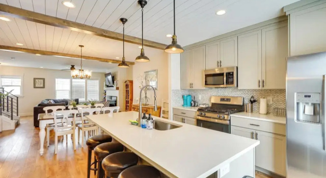 Апартаменты Spacious Townhome about 7 Mi to Deer Valley Resort!