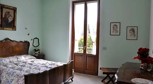 il coniglio sulla luna, Rezerwuj Hotel Erba Lombardia