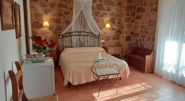 Hotel Villa de Berzocana, Buchen Sie Hotel Berzocana 