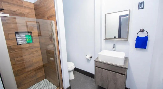 Номер Standard The Neon Elm Hotel