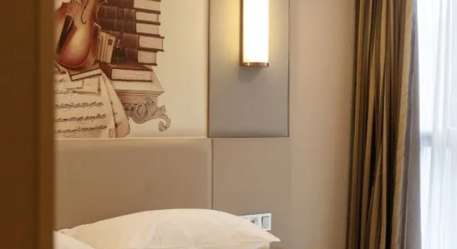 Двухместный люкс Deluxe Vienna International Hotel（Wuhu Economic Development Zone）