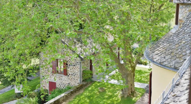 Номер Comfort Resort Golf Château de Salles