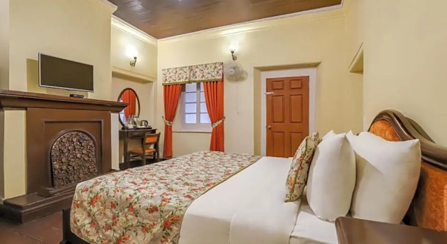 Люкс с красивым видом из окна Summit Swiss Heritage Resort & Spa