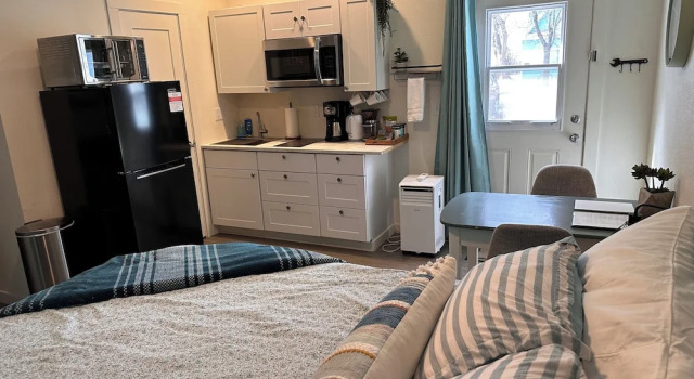 Семейная студия The Asbury House Guest Rentals