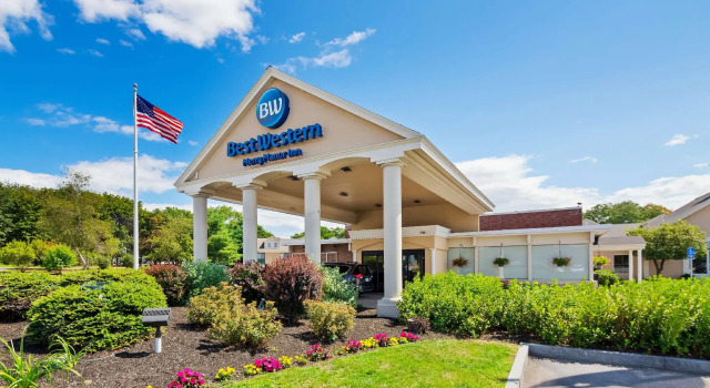 Best Western Merry Manor Inn, Varaa Hotelli Hotellit New England uima-altaalla, Uima-allas