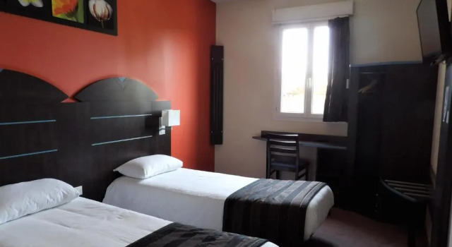 Трёхместный номер Standard B&B HOTEL Agen Castelculier