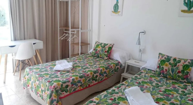 Двухместный номер Standard с балконом La Moraga de Poniente Malaga Hostel