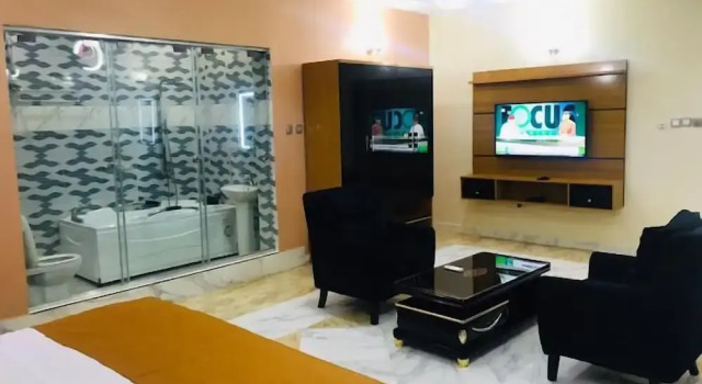 King Dee Suites and Apartments, Prenota Appartamento Hotel a Bwari con parcheggio, Parcheggio