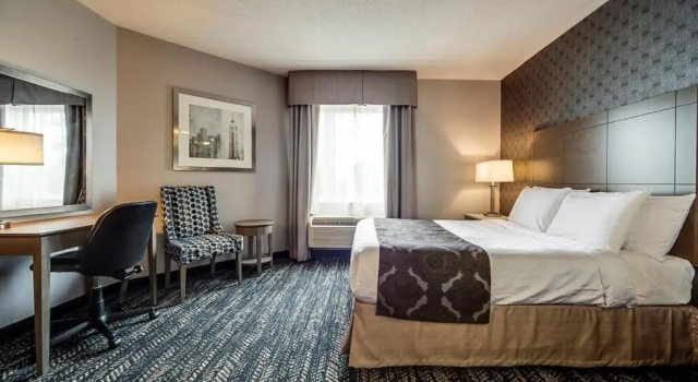 Двухместный люкс Monte Carlo Inn Brampton