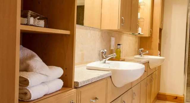 Люкс с видом на сад Sutherlands Guest House