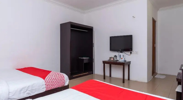 Семейный номер Premium Super OYO 1114 Neo Pegasus Hotel