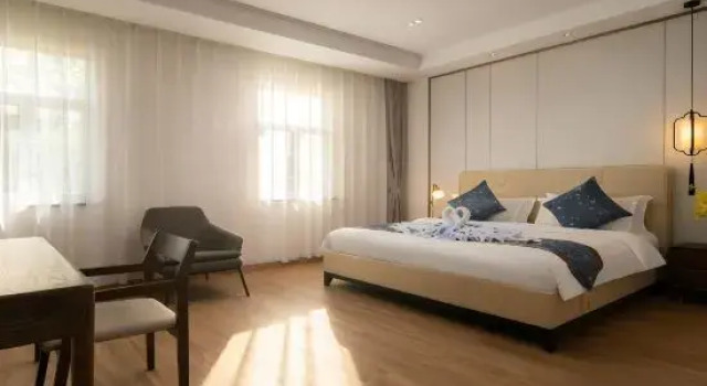 Люкс Meiquan Health Hotel (Baoting Yanoda Branch)