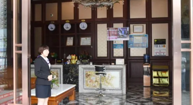 Qinxinyuan Hostel, Prenota Ostello Hotel a Chongqing Area con parcheggio, Parcheggio