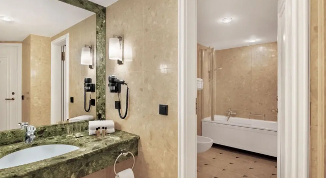 Люкс Bilderberg Bellevue Hotel Dresden