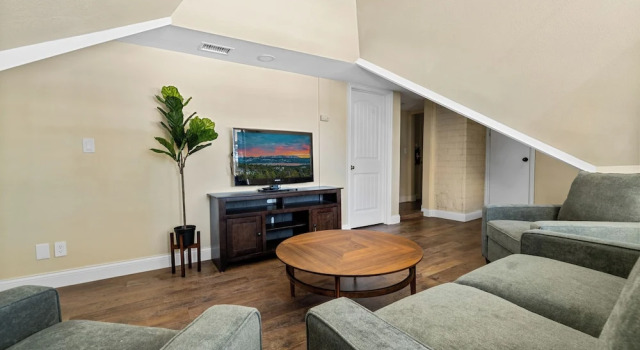 Jaybird Lodge