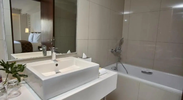 Полулюкс с видом на город Quest Hotel Tagaytay