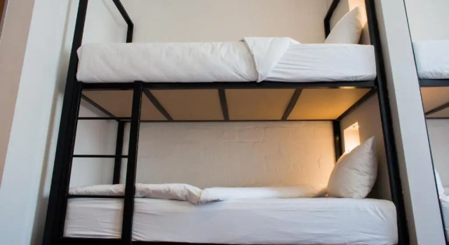 Кровать в общем номере (женский номер) 91 Loop Boutique Hostel