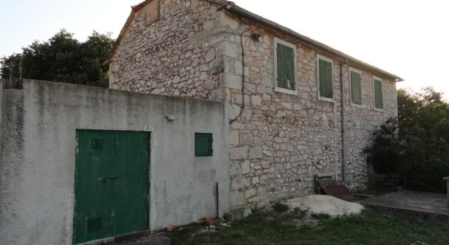 Apartments Brkić, Boek Appartement Gradina Regio Split-Dalmatië