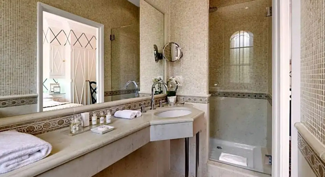 Семейный номер Standard Hôtel Belles Rives