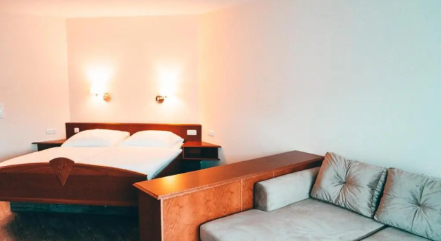 Двухместный номер Deluxe с балконом Hotel Lorösch