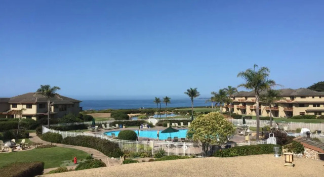 Апартаменты Romantic Getaway to Seascape Villa