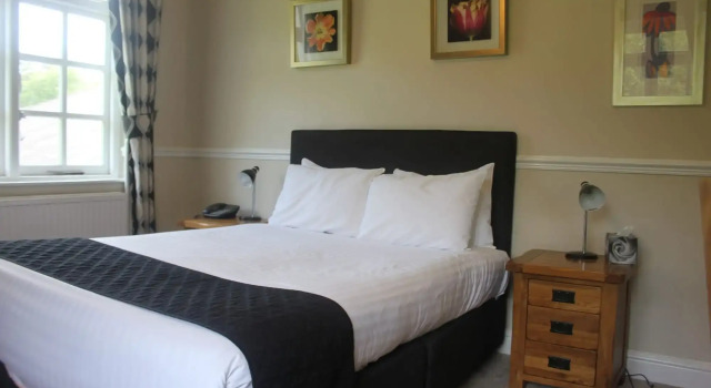 Nant Ddu Lodge Hotel & Spa, Book Hotel Merthyr Tydfil Brecon Beacons