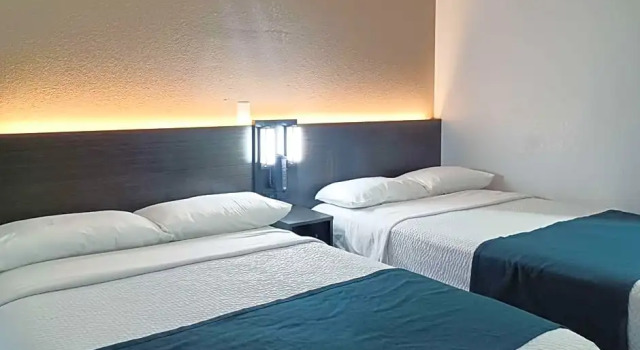 Номер Deluxe Motel 6-Fresno, CA - Blackstone North