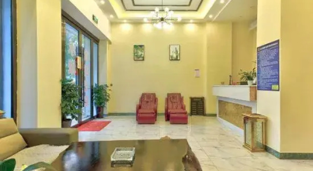 Eryuan Shuicheng Zhilian Hot Spring Theme Hotel, Rezerwuj Hotel Dali Yunnan