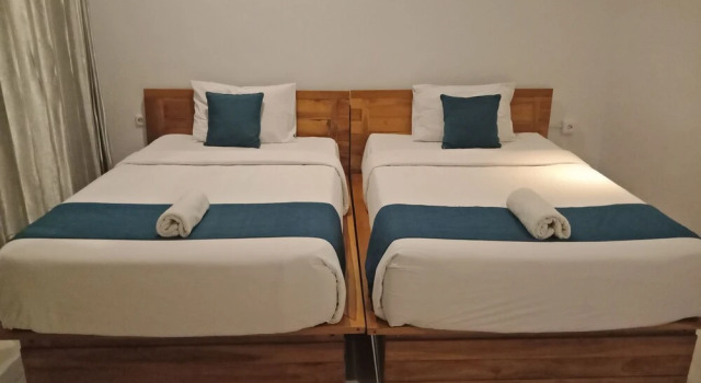 Govardhan Bungalow, Забронировать Отель Отели провинции Бали с завтраком, Завтраки