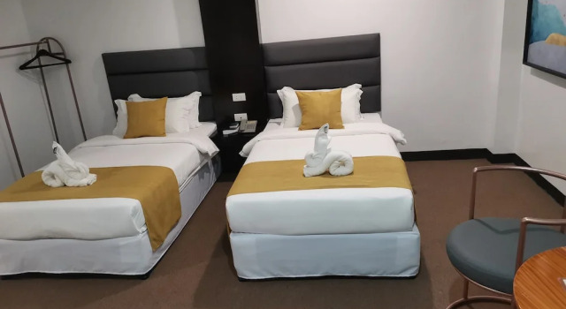 Dancenter Boss Hotel Near Clark International Airport