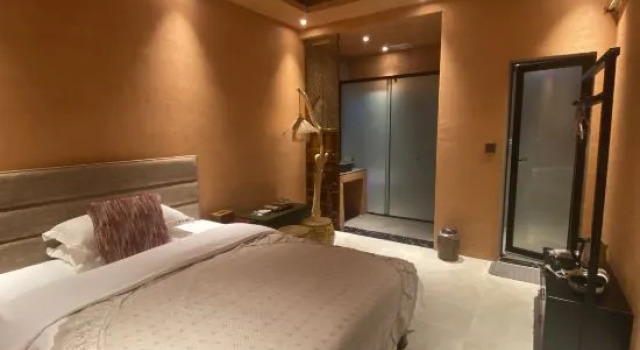 Трёхместный люкс Dongjianghu Muzixing Inn