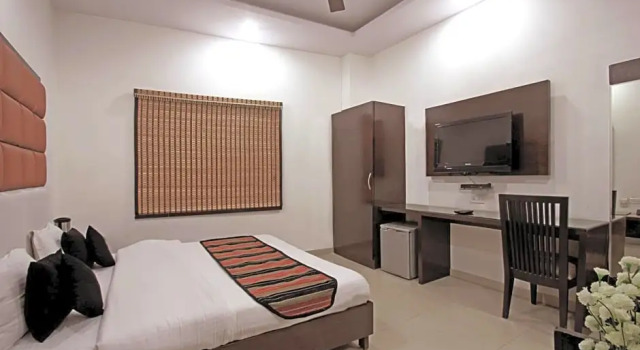 Номер Standard FabHotel Station 3