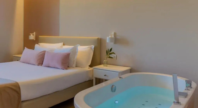 Апартаменты c 1 комнатой Rota Suites