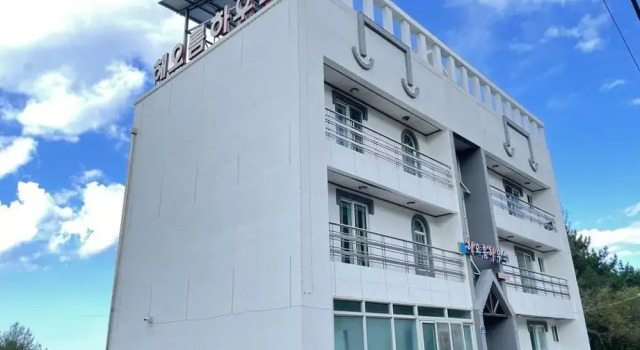 Sokcho Haeoleumhouse
