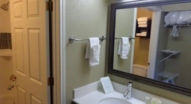 Номер Standard Staybridge Suites Colorado Springs North by IHG
