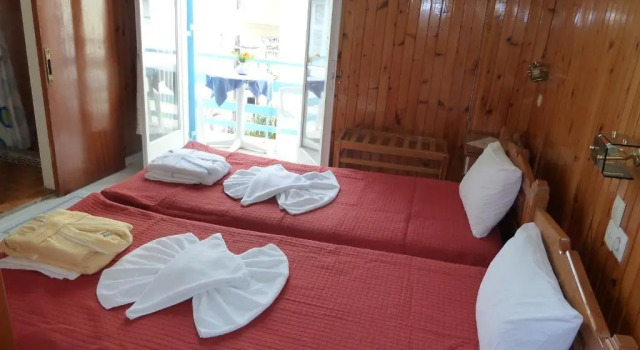 Двухместный номер Economy Hotel Dolphin
