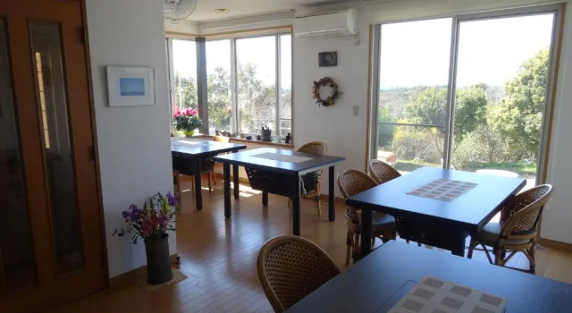 Hillside Inn Sirocco, Забронировать Отель Татеяма Тиба, рядом с Святилище Ава
