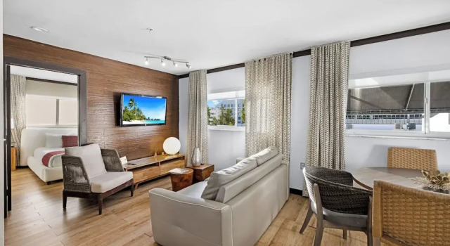 Люкс с 2 комнатами The Shoreline Suites