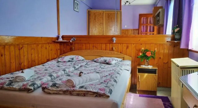 Csobogó Vendégház, Buchen Sie Hotel Eger 