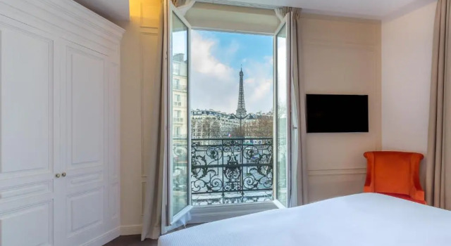 Двухместный room Prestige Comtesse - Вид на Эйфелеву башню с балконом Hôtel La Comtesse
