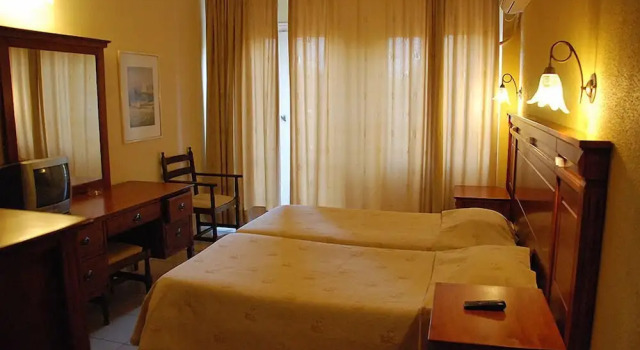 Двухместный номер Standard с балконом Galini Hotel