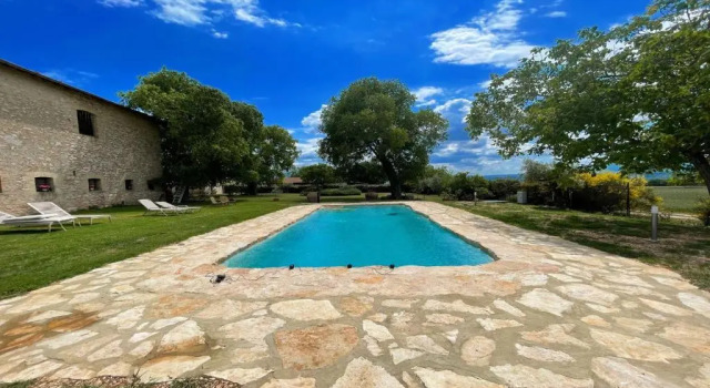 Коттедж Exclusive Pool-open All Year-spoleto Biofarm-slps 8-village shops, bar1 km 7
